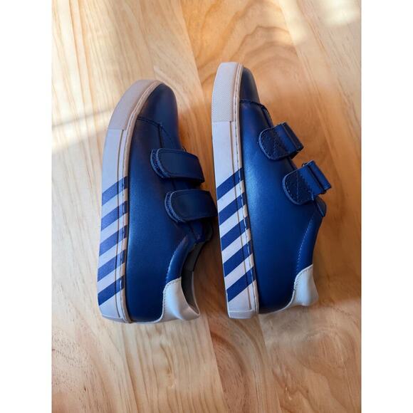 NWOB Ruby Label Genuine Leather Blue Striped & White Velcro Kid Shoes SZ‎ 3.5 US - Picture 6 of 6
